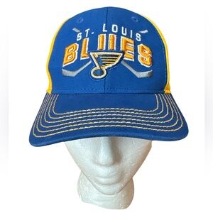 St Louis Blues Hockey Boys/Girls Youth Fitted Cap/Hat One Size Blue & Yellow NHL